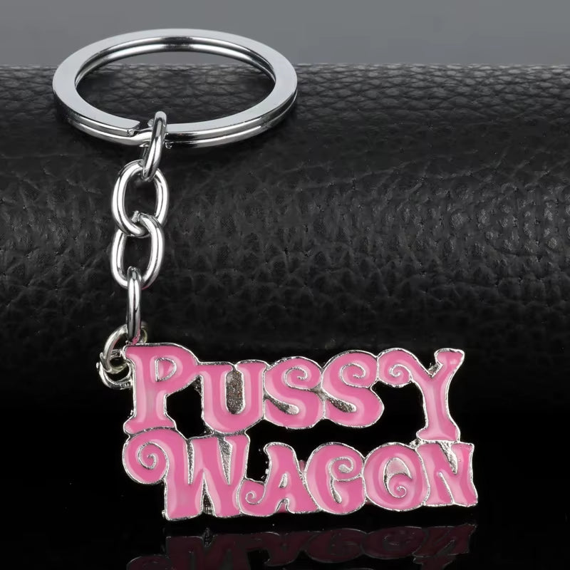 Movie Keychain Kill Bill Pussy Wagon Key Ring Letter Pendant Accessories Ladies Men Gift Keychain Backpack Accessories