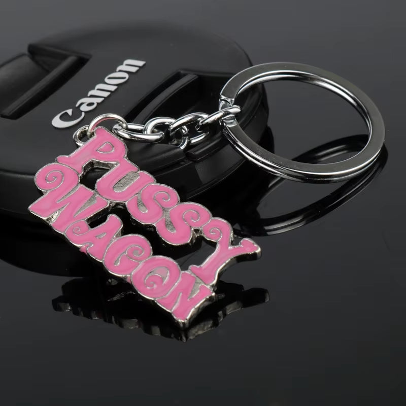 Movie Keychain Kill Bill Pussy Wagon Key Ring Letter Pendant Accessories Ladies Men Gift Keychain Backpack Accessories